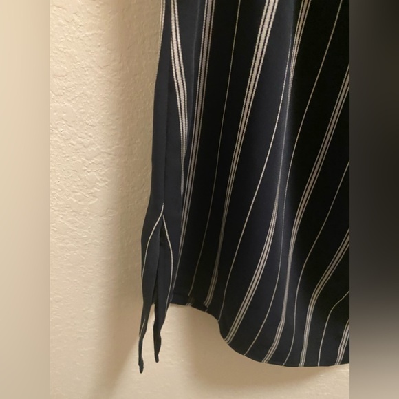 Anne Fontaine Moran Navy & Grey Striped Cold Shoulder Twist Sleeve Blouse Sz 42 - Picture 8 of 9